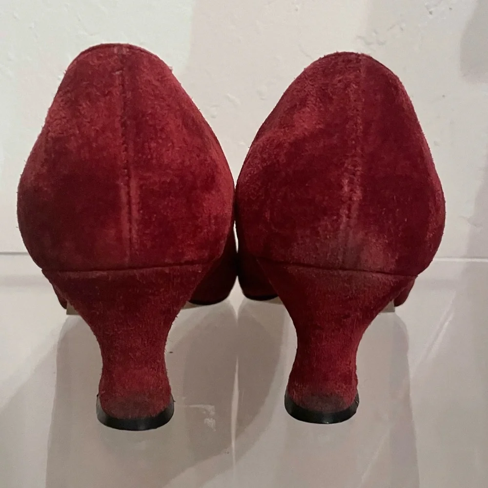 Vintage 1990’s Beautiful Wine Burgundy Suede Heels Women’s, Size 8 EUC! - Picture 5 of 11